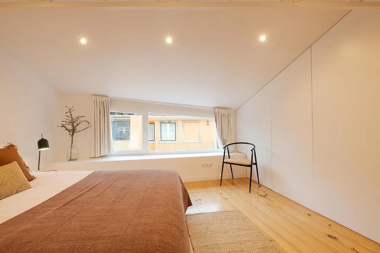 The Yellow House - Duplex With Local Charm リスボン ポルトガル