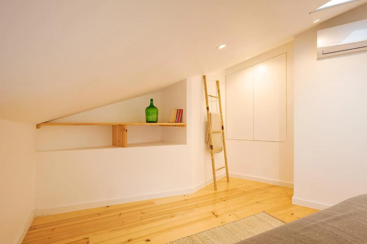 The Yellow House - Duplex With Local Charm リスボン 0*,  ポルトガル