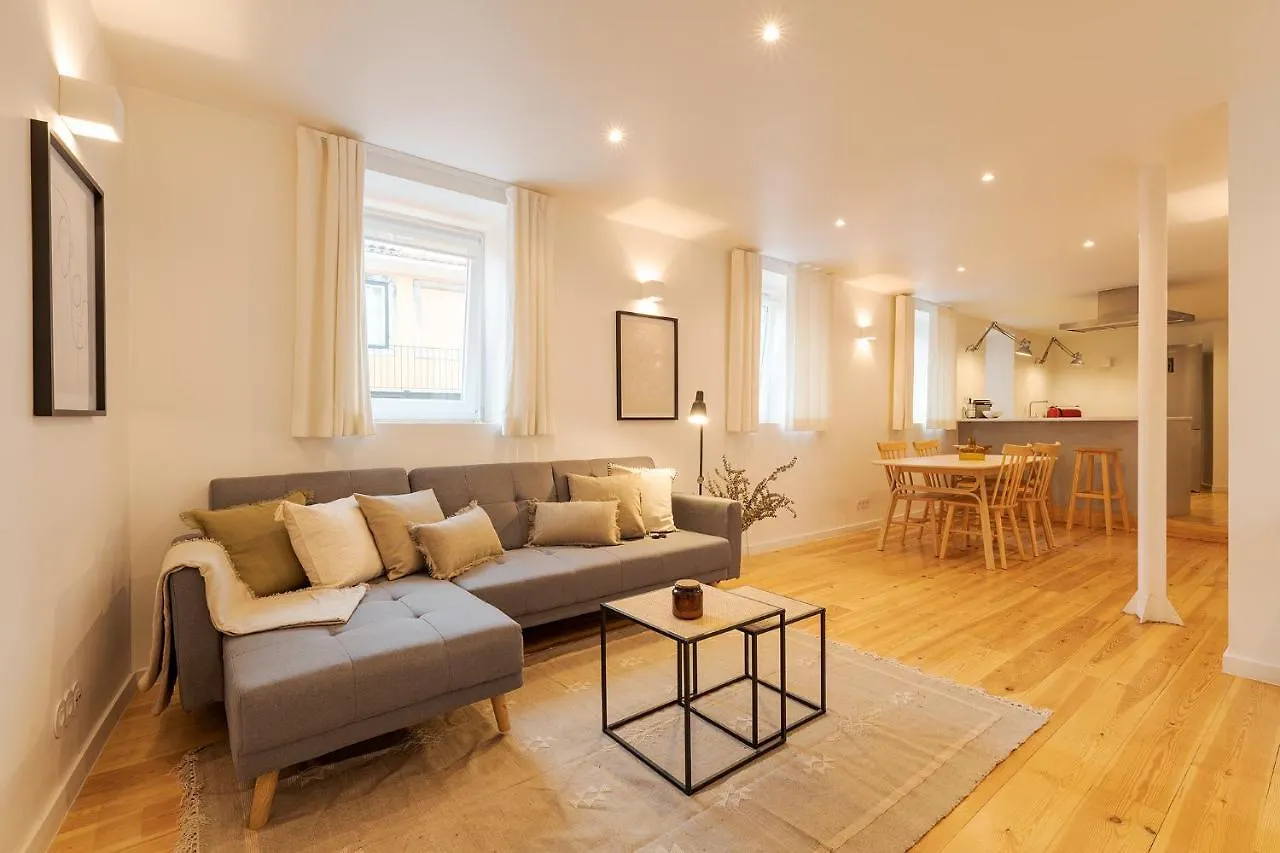 The Yellow House - Duplex With Local Charm Лиссабон